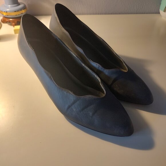 Woman's Size 8 Vintage heels - Picture 1 of 7